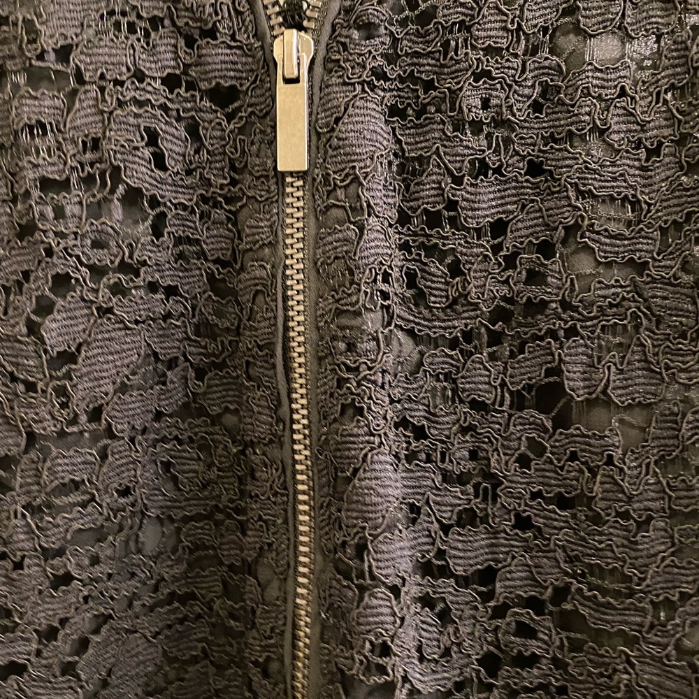 Lace Tank Top - Picture 4 of 6